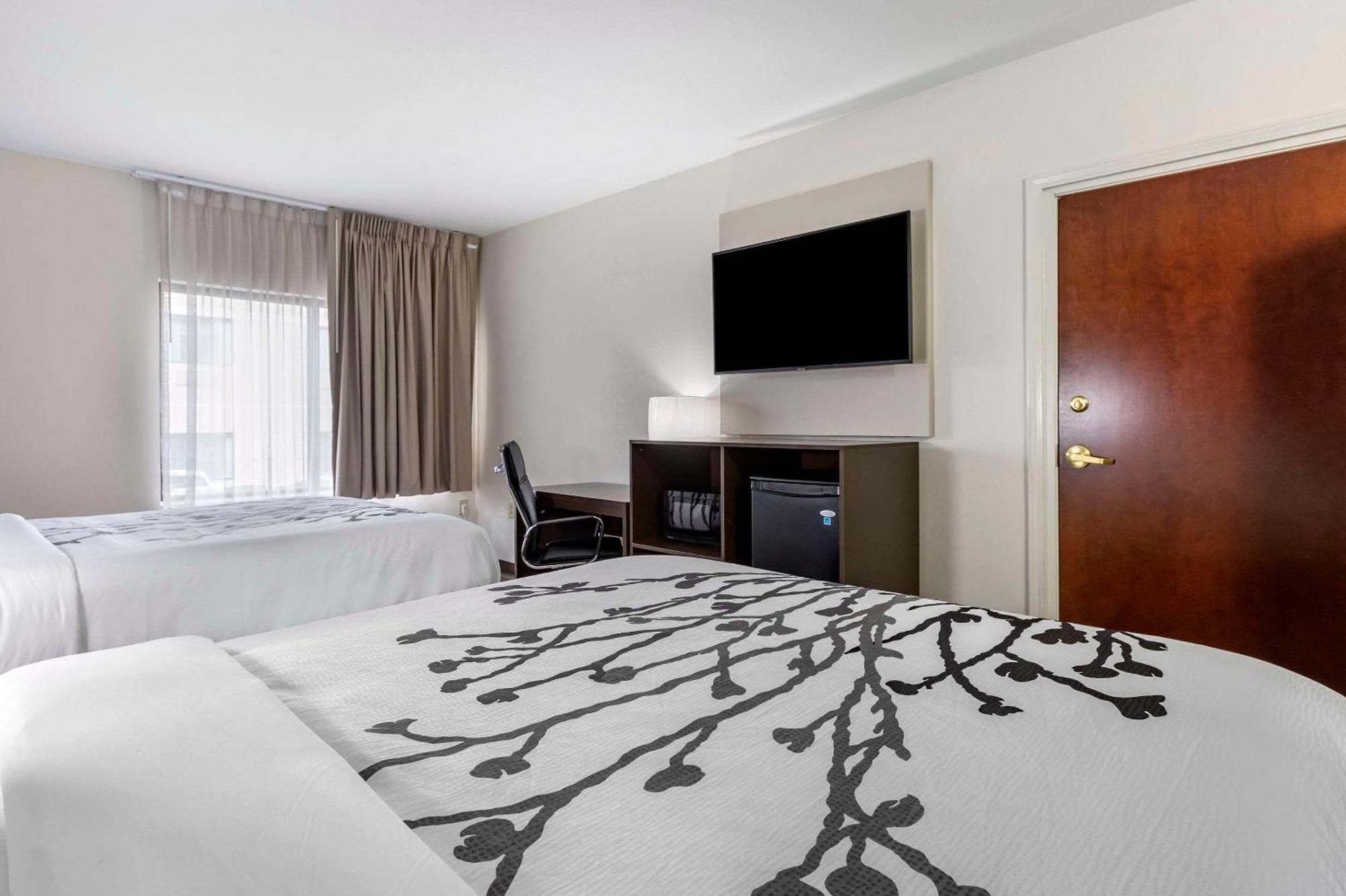 Hotel Sleep & Augusta West Near Eisenhower